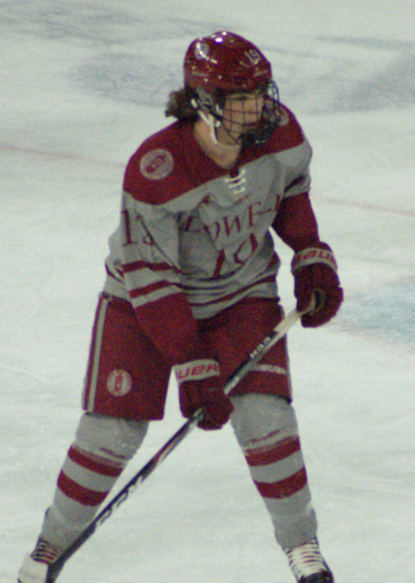 LowellHockey's tweet image. #RedRaiderSpringCleaning features #19 Shawn Spring.@_springers made the selfless switch to forward this season and finished with 11g-22a-33pts.He played in all situations and was an MVC/DCL All-Star.A junior, he has been a mainstay on 3 sectional championship teams.#sweepthesheds