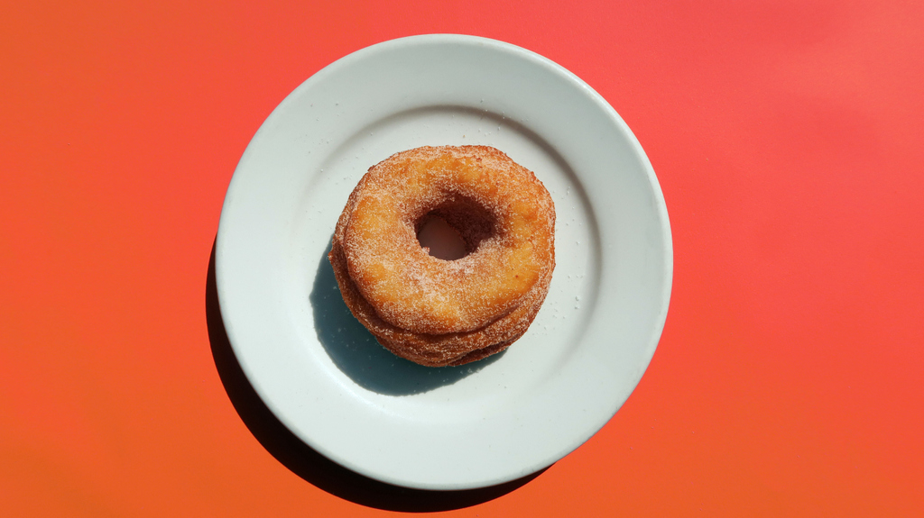 dynamodonut's tweet photo. The perfectly sweet & fluffy Sugar Tossed Apple 🍏 Fresh apple pieces in the base, tossed in granulated sugar.
#dynamodonuts
#sanfrancisco https://t.co/rg0nMNaV85