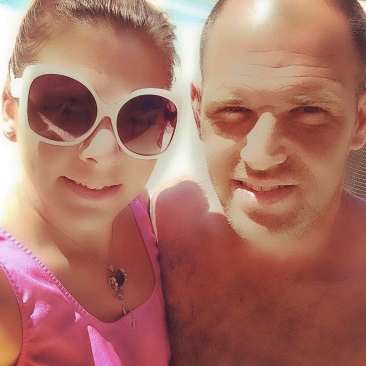 ExclusivelyKMS's tweet photo. If your spouse is still your best friend, works extremely hard, has been with you through triumphs and tragedies, loves u copy and paste this with the year you were married @Tyrone60136616 - 2014. Minus 3 years when u were a twat 😂 but i still and forever will always love you ❤️ https://t.co/Tp6Q97L6AV