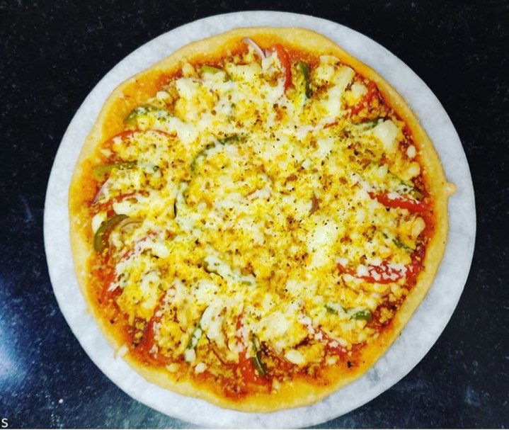 Jet_Cherry's tweet image. Tried differently
Done and dusted 🙌
Egg pizza
#EggChallenge
#EggsForImmunity
#EatEggForImmunityChallenge 
@eggsforimmunity