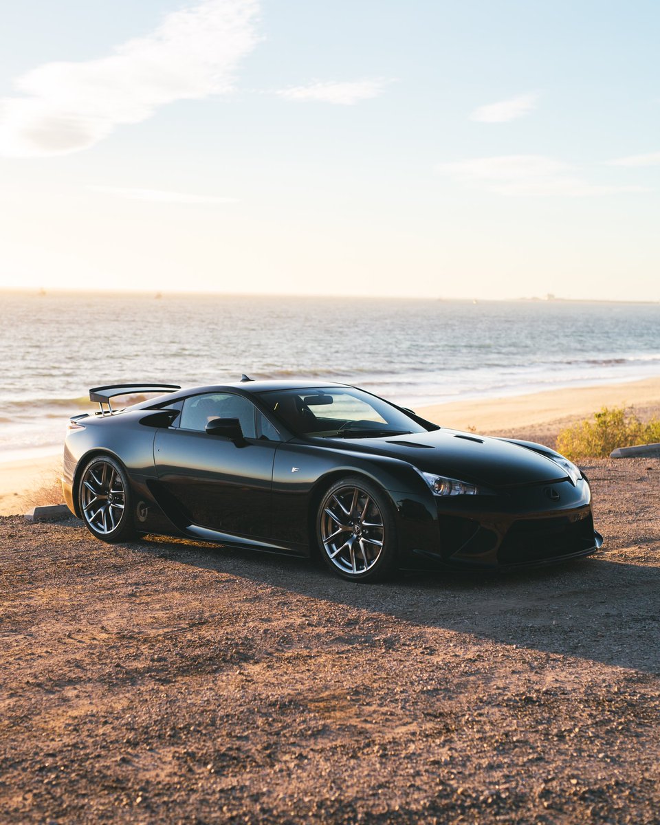 GianFdz's tweet photo. Lexus LFA https://t.co/exqf6W6OQi