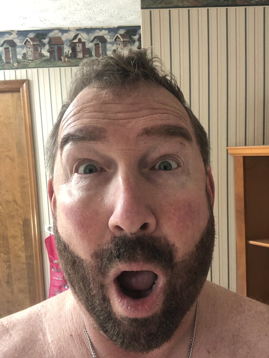 Don’t always believe the box. Don’t think this is natural looking!🤣🤣