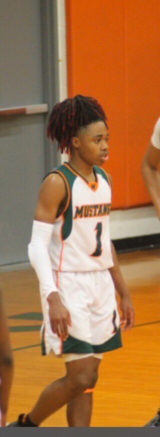 Congratulations to William Spriggs (3rd team) &amp; Quajon Young (Honorable Mention) for being named to the ‘19-‘20 All-First Coast team 🐎