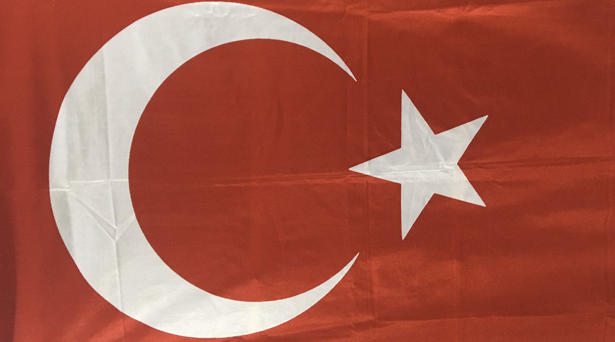 muratvilkenTR's tweet photo. Vatan aşkı İçin,her daim görev yapmaya can atan,pırlanta gibi polis adayı gençlerimizin emeği umarım boşa çıkmaz.
Görev için her daim hazırlar.
Ülkemizin güvenliğini onlara emanet edeceğiz...

#pomemsonucbekliyor https://t.co/TpCO2YJQE9