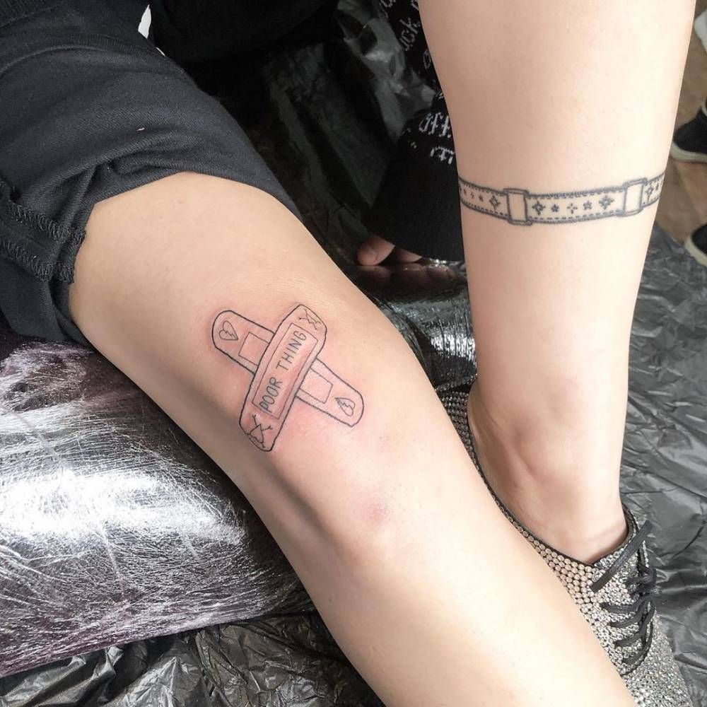 𝑷 𝒐 𝒐 𝒓 𝑻 𝒉 𝒊 𝒏 𝒈 It's one of Halsey's newest tattoos. 