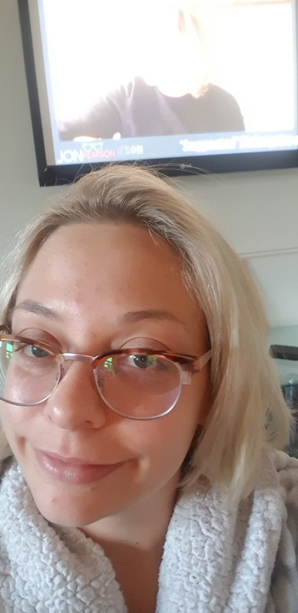 LauraBethDunn's tweet photo. @jonnyp_comic I think your comic needs some penis in her life 🙈🙈 https://t.co/kSscU0fc9Z