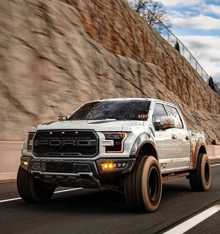 Camionetas4por4's tweet photo. Mira nuestra web: Link en Bio
.
.
.
.
.
.
.
#camionetas4x4 #offroading #fordperformance #venezuela #fordtrucks #f150raptor #gen2 #gen2raptor #fordraptorsvt #trucksofinstagram #raptoraddiction #ecoboost #ford_raptors #fordsofinstagram https://t.co/KlQfWzxVtJ