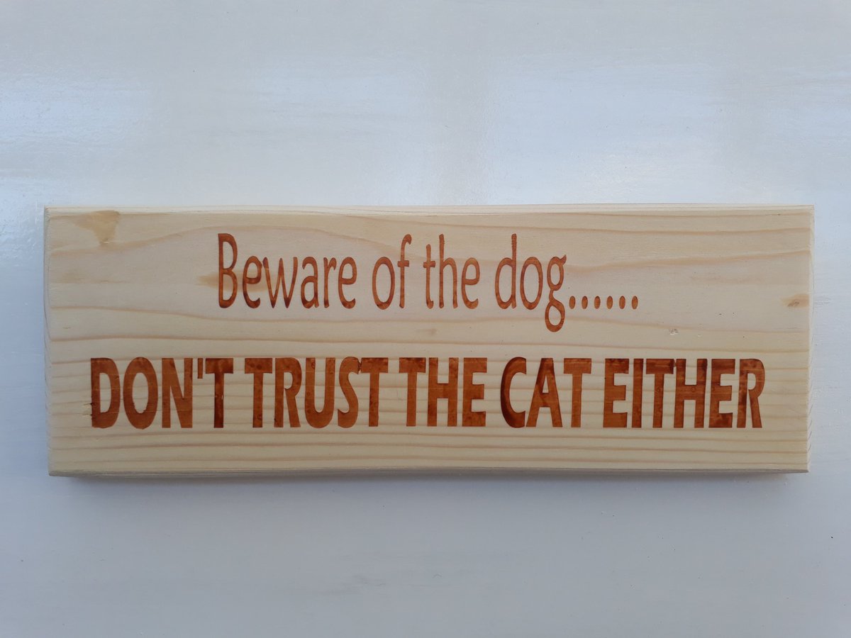 FenPalletArt's tweet image. Hi #UKCraftersHour. Check out these perfect pet presents...🐶🐱 
#upcycledwood
#rusticsigns
#dogleadhooks