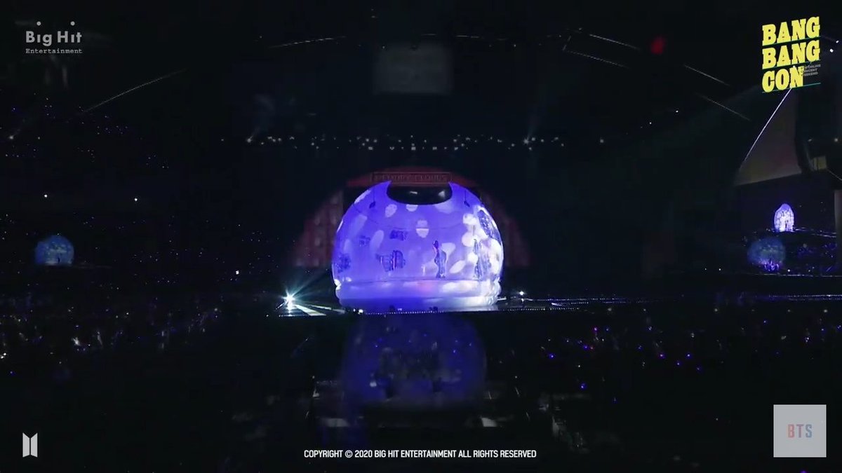 pluviophileami's tweet photo. "Guardians of Army Bomb"💜
#BTS4thMuster
#WePurpleYouBTS
#ThankYouBTS
#WeLoveYouBTS
#BANGBANGCON_D2
#BangBangConWithARMY
#BTS_concert_at_home
#BTSARMY
#BTS https://t.co/Ck3m2yCUWj