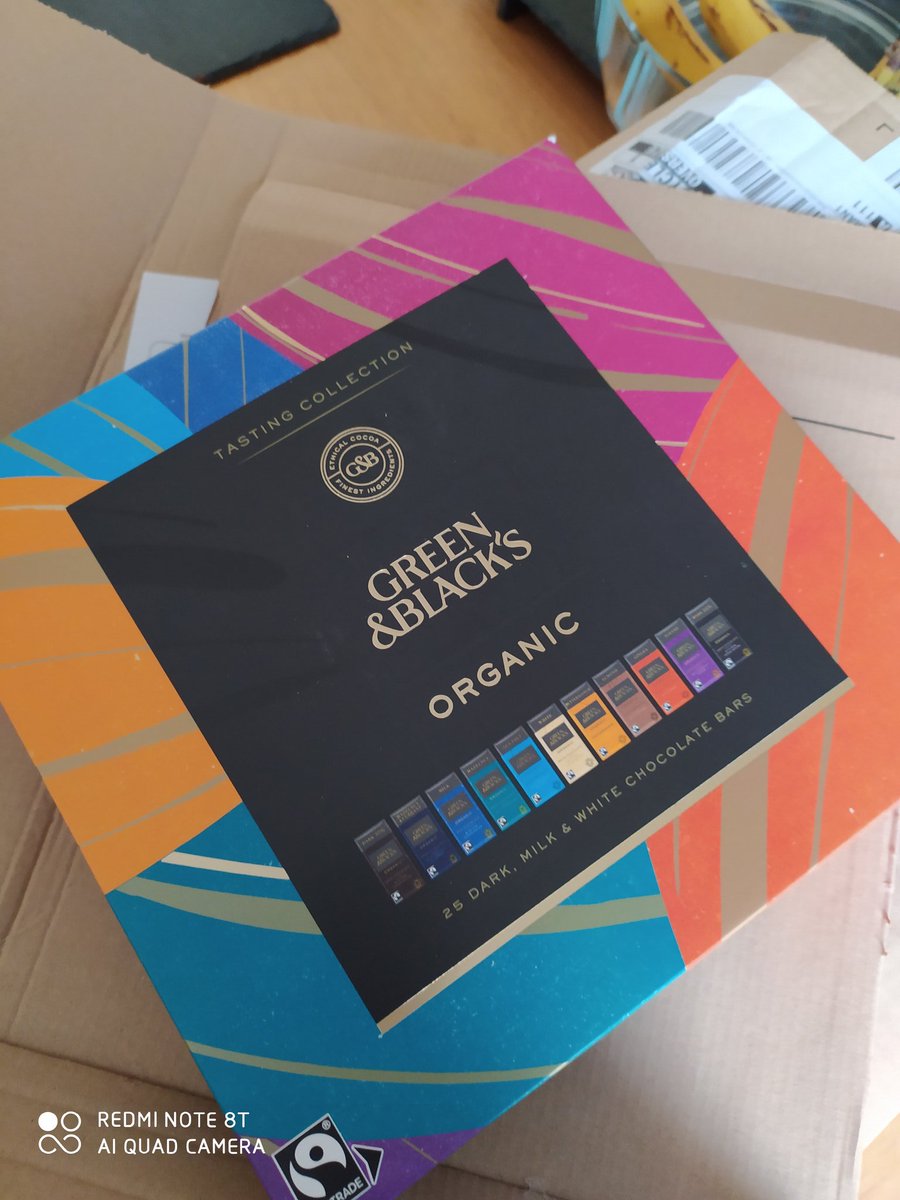 CRT_mft's tweet photo. Gemma 💬. Just got home after my 2 weeks working on @DoyleWardMFT and @WardA6MFT which I thoroughly enjoyed, to a generous gift for @CRT_mft. Thank you to Jo and Katherine Pond #Staysafe #COVID19 #NHSCovidHeroes #gifts #teamworkmakesthedreamwork #kindgift https://t.co/FNtp3CNoGS