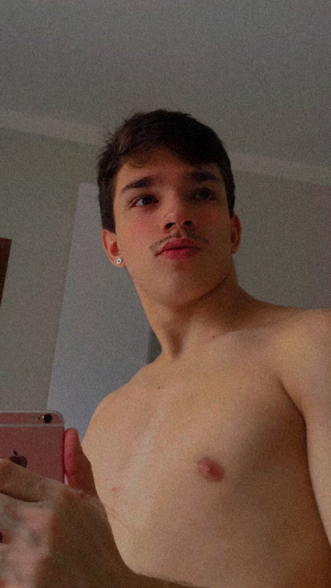 jujujuaoo tweet picture