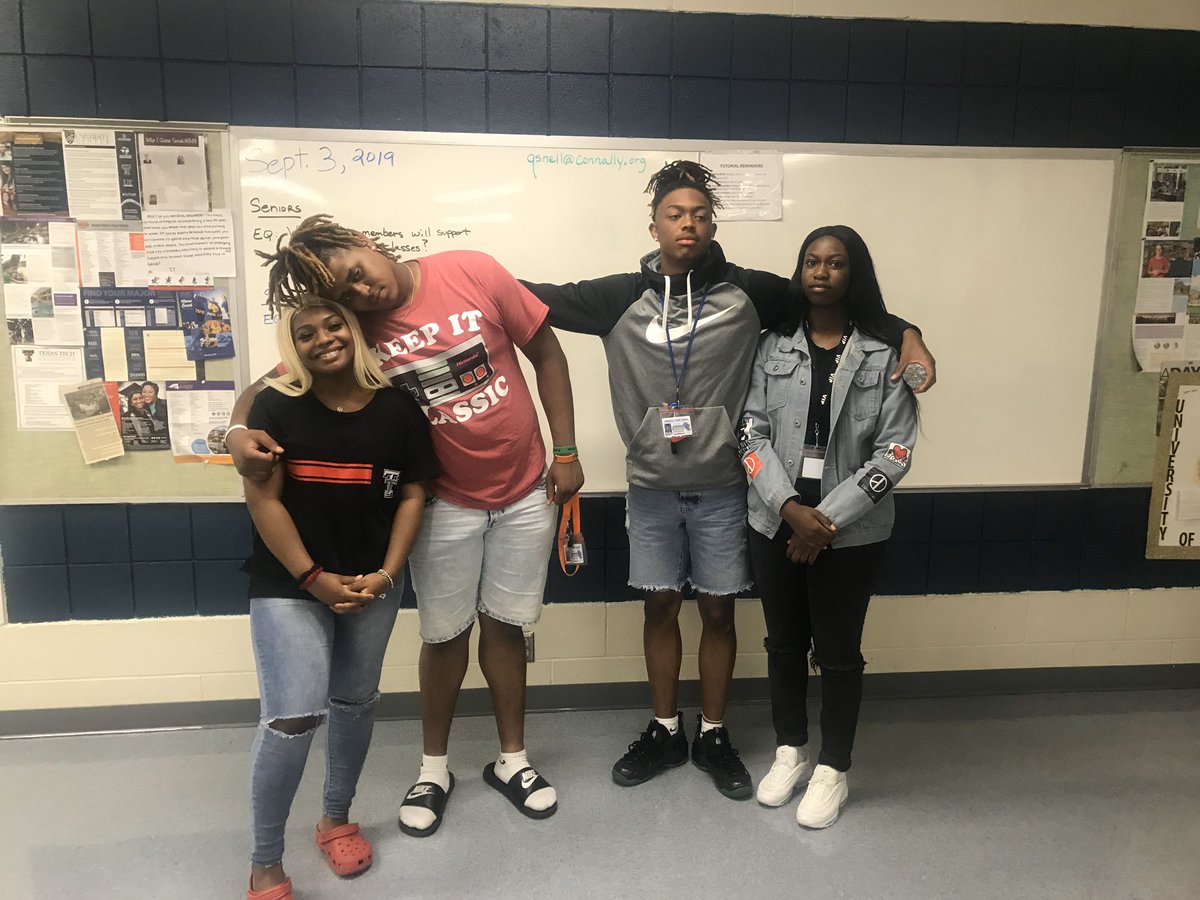 CoachSnell's tweet photo. #AVID Class of 2020. “AVID’s mission is to close the achievement gap by preparing all students for college readiness &amp; success in a global society.” @connally_hs @ConnallyISD @Hermpereira25 @Kass_Moneyy @docshancock #WICOR #TUTORIALS #BINDERCHECK #COLLEGEBOUND https://t.co/iOxkpDNmpV