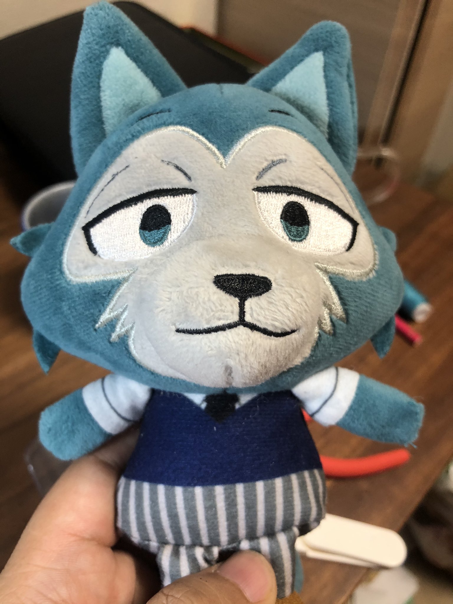 Yoshihiro Watanabe on X For those who are wondering this is BEASTARS Chibi Legoshi plush sold from Bandai. I m just putting inner bone frame into him. https t CCtcexUv85 X