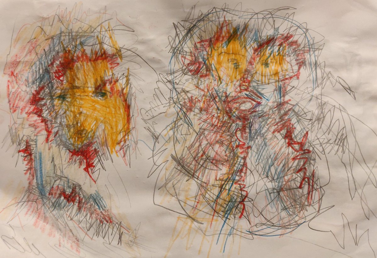 Tekenen dankzij peuter weer opgepikt. #samenkleuren. Hij wilde bijdragen. Mocht er niet meer aankomen. Waarvan ik aanvankelijk dacht zonde, zie nu ineens wat hij heeft gedaan. #dubbelportretten. Zie jij ze? Rechts zijn twee vrouwen, volgens hem, waar ik een  figuur kleurde.