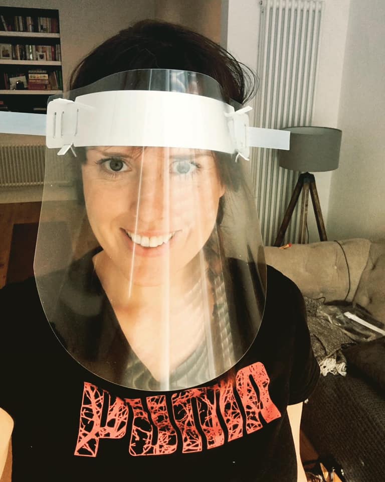 Gret gweld ein PPE yn dechrau cyrraedd dwylo gweithwyr iechyd Cymru heddiw. Diolch am gefnogi / Great to see our PPE starting to get in to the hands of health workers in Wales today. Thank you for your support #TarianCymru #DiolchGIG #NHSThankYou