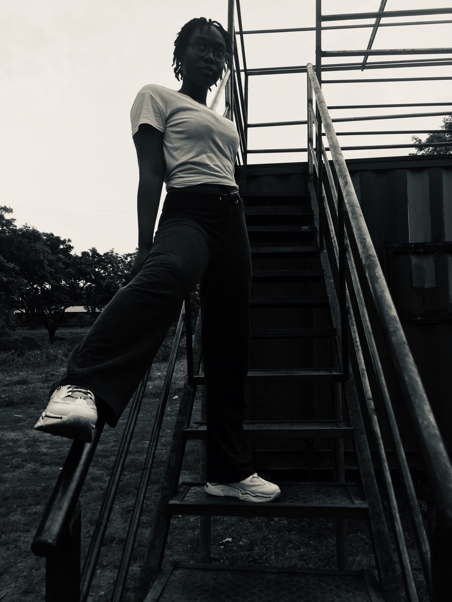 wueseaudrey's tweet photo. I cannot cuman kill myself bβcause of lockdown...... at least a stroll βround lemme take a look of nature again π
#swurd https://t.co/Gvmgmwepam