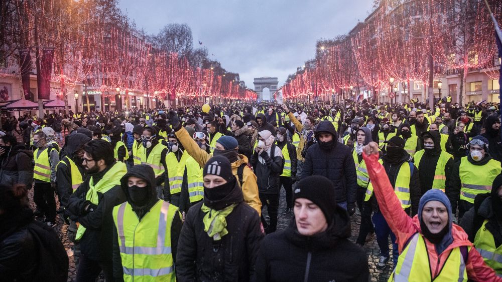 At the same time, another movement driven by stigmergy was ongoing: the Yellow Vest protests, which had started in October 2018. Disparate protestors across France picked up lessons from one another, learning what worked from what they saw on the news.