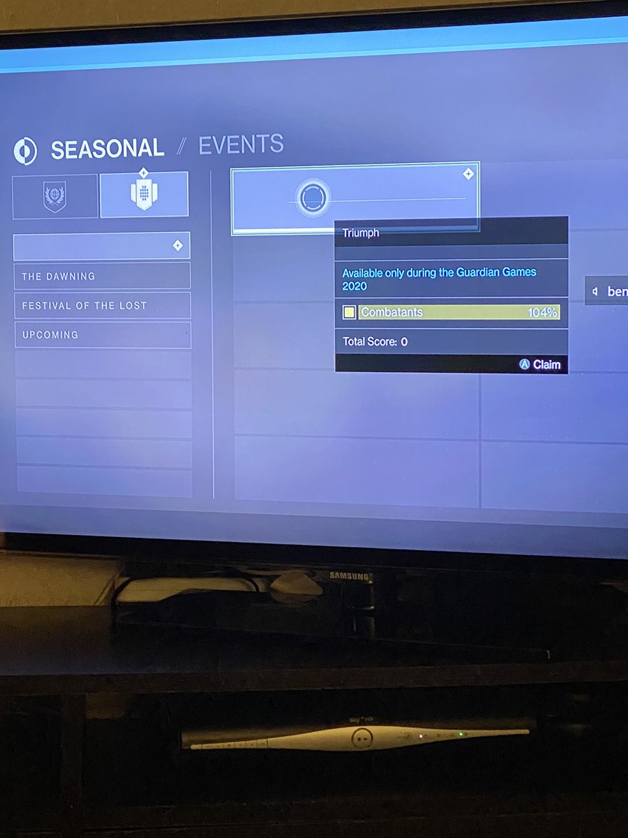 DestinyDaily7's tweet photo. Think I broke it... https://t.co/XWdwPZGeBR
