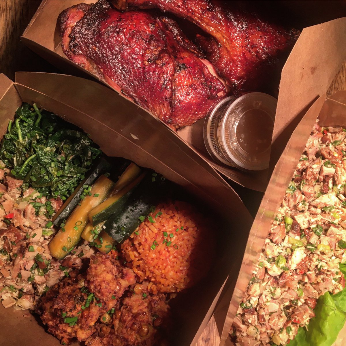 BibaCHamoru's tweet photo. 🇬🇺 Hafa Adai! Don’t forget about dinner! 🇬🇺 Order online now at
https://t.co/NW0Doho5se for curbside pickup (Friday, Saturday and Sunday from 3pm-8pm). @PDXSixSevenOne #guamfood #orderonline #pickup #takeout #SupportLocal #saveyourfaves @eaterpdx @PDXYelp https://t.co/PoSkH5dSff