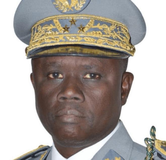 DeEmergence's tweet photo. LUTTE CONTRE COVID19 .
Son Excellence le Président Macky Sall a nommé par décret ce dimanche 19 Avril 2020 le Général François Ndiaye président du comité de suivi de la mise en œuvre des opérations du FORCE COVID-19. https://t.co/cBzfcsMKOi