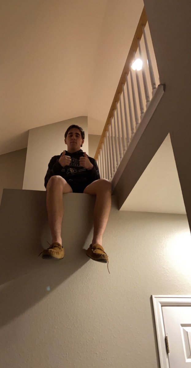 Virtual Mr. Vista Contestant #5!

Reece “big head” Kelly

Hobbies: Having multiple girlfriends at once

Fun fact: Least athletic player to ever win continental league player of the year

Strength: Better at basketball than @kobesanderss 

Weakness: Soccer girls