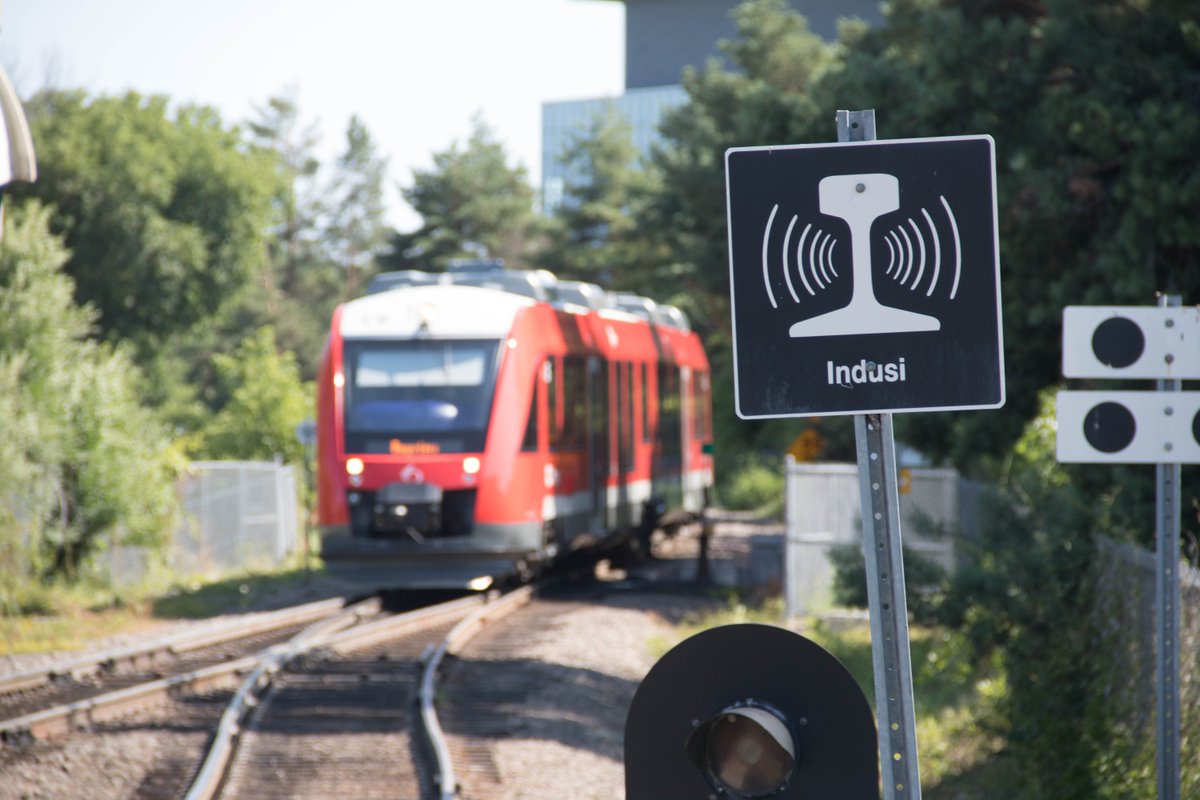 This all possible due to all door boarding with level platforms, proof of purchase fares, trains that accelerate well, and a good signal system.