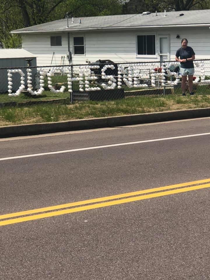 Athletics_DHS's tweet photo. Well lookie there... It’s Abby Wussler posing with the sign!
Show us your pics too... here’s the info and location.
#2020SENIORS
#CupLady
#WOOOOOOOOsler https://t.co/AoKJoRUuDk