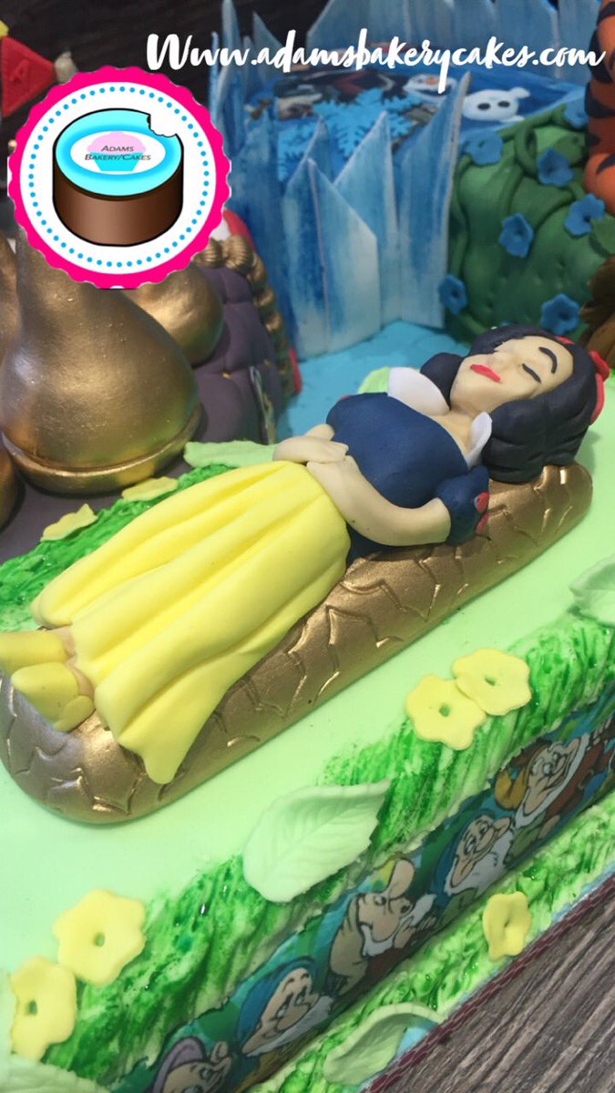 adamsbakerycake's tweet photo. Don’t think I posted this.. a while back now made for a 21st birthday! Disney themed number 21 cake topped topped with dumbo! Aladdin! Snow White! Winnie the poo! And frozen! 🎉🥳 https://t.co/Wa736IkNoz