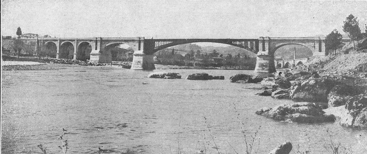 GZHai1Seculo's tweet photo. #Ourense
21 de xuño de 1918.
Vista xeral da ponte Nova o día da súa inauguración. https://t.co/EnSEZoC3aw