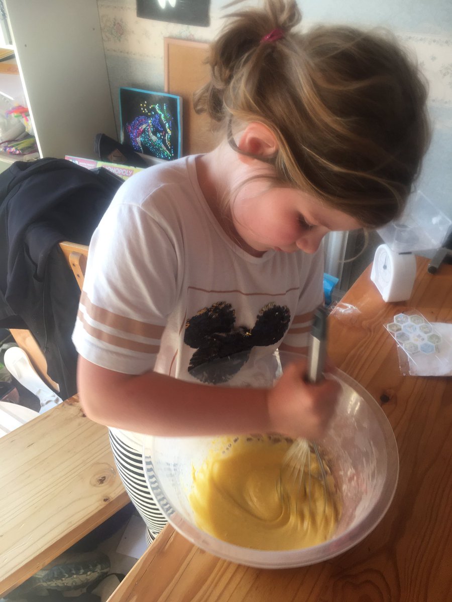 thubbardt's tweet photo. Today’s Icelation Challenge part two #wenningCSPS #sedberghathome @Sedbergh_Prep @boatboat01 #creativity https://t.co/q0YZNCPdw1