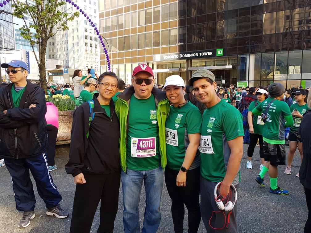 DorigoSystems's tweet photo. Remembering the fun that Dorigo Systems had at the Vancouver Sun Run! #MySunRun #VancouverSunRun #participation #teamwork https://t.co/VEGiPqbcjI