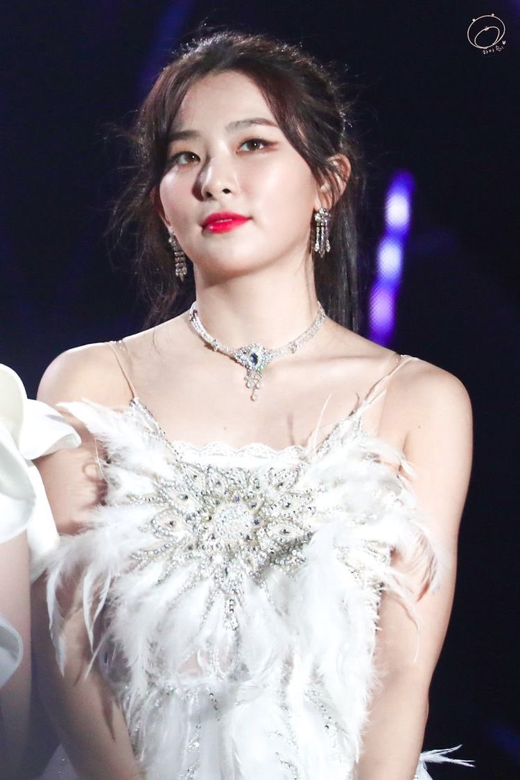 picsofkseulgi's tweet photo. https://t.co/UGnX3SyDiC