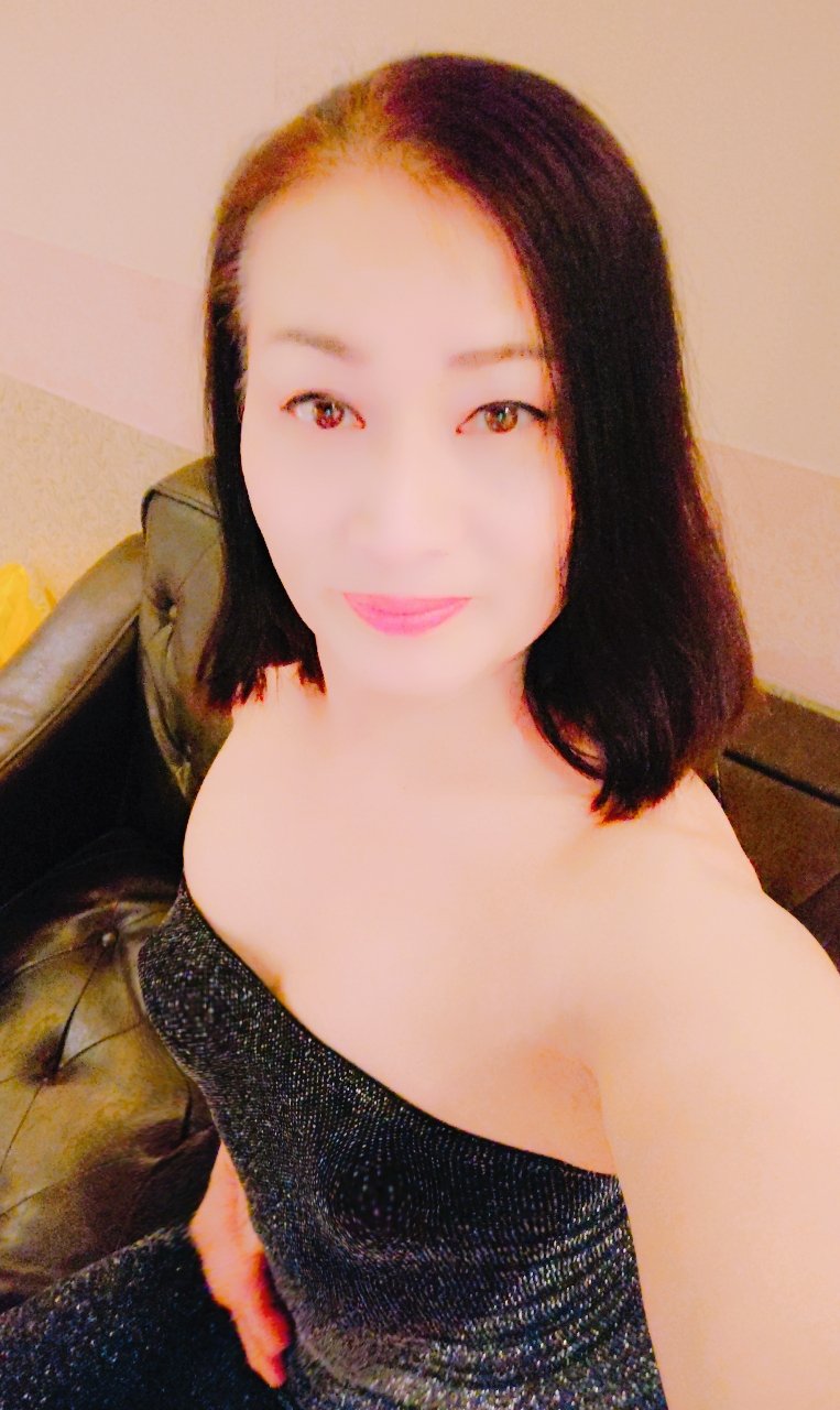 　ニューハーフ熟女 
