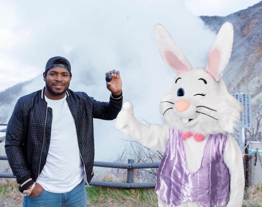 YasielPuig's tweet image. Happy Easter 🐰