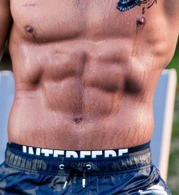 Abs.Thats the tweet. #CanYaman