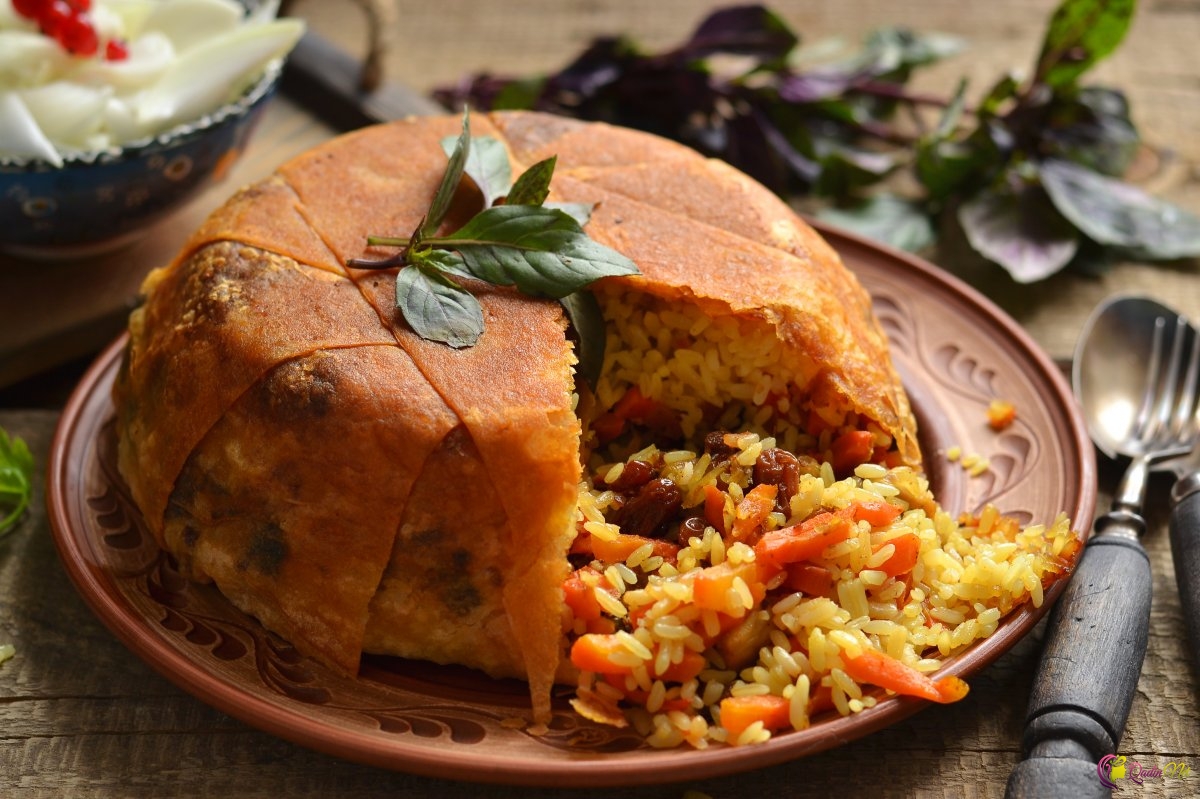 By popular demand: A lot of Scottish and Welsh friends often ask, why I never post Azerbaijani food related topics. Here we go.Azerbaijani cuisine has dozens of different types of plov (pilaf), but Shah Plov always creates a lot of buzz.