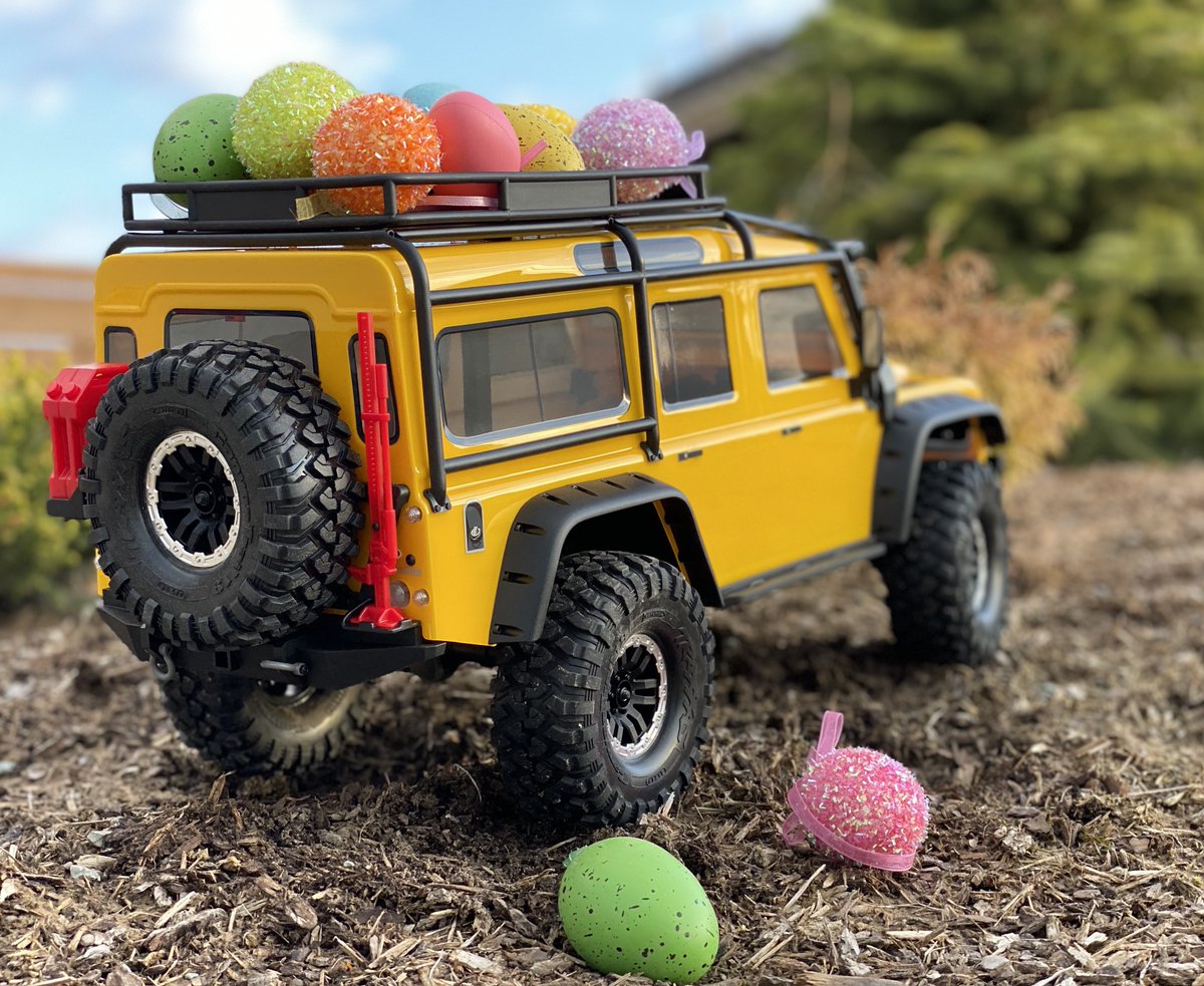 Traxxas's tweet photo. Happy Easter from all of us here at #Traxxas! 🐰🌷
 Who’s bringing their TRX-4 Defender on an egg hunt?? 🐣

#FastestNameInRadioControl 
#TRX4Explore [[Model # 82056-4]]
#MyHobby  #HappyEaster https://t.co/HSTVpWhWSC