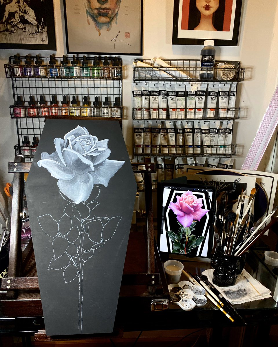 My set up for the night... . . . 
#paintnight #trekellartsupplies #trekell #trekellbrushes #darkart #liquitex #drphmartins #darksurrealism #brooklynartist #painting #roseart #saturdayvibes #saturdaynight #workspace #nosleep