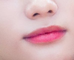 proof that hwang hyunjin& #39;s lips are perfect ; a thread