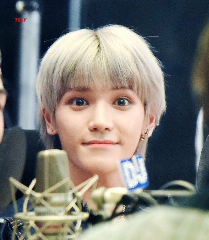 Day 17 : It& #39;s Easter !!! I am sad that I can& #39;t go to church but I& #39;m happy that everyone is safe. I hope you are healthy. I love you Taeyong, you are so precious and beautiful. I hope you& #39;ll always remember this, you& #39;re smile is beautiful   #TAEYONG   #TAEYONG_20DAYS   #툥블답장   #태용