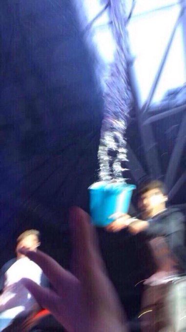 this is what happens when you throw water at zayn malik