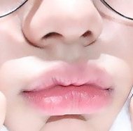 proof that hwang hyunjin& #39;s lips are perfect ; a thread