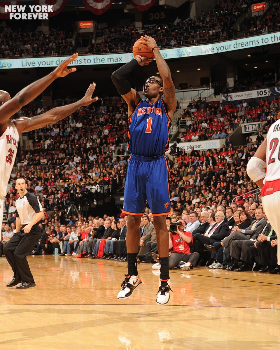 nyknicks's tweet photo. (2010) STAT made his Knicks debut. #KnicksFlashback

✅ 19 PTS | 10 REBS | W https://t.co/j0SKeedvyk