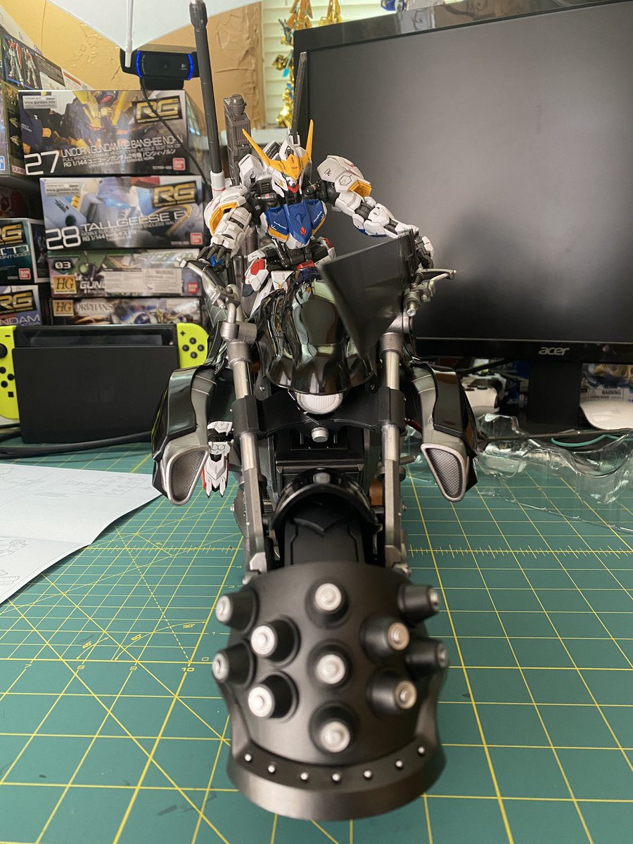 ivanthemoderate's tweet image. Having fun with this giant bike