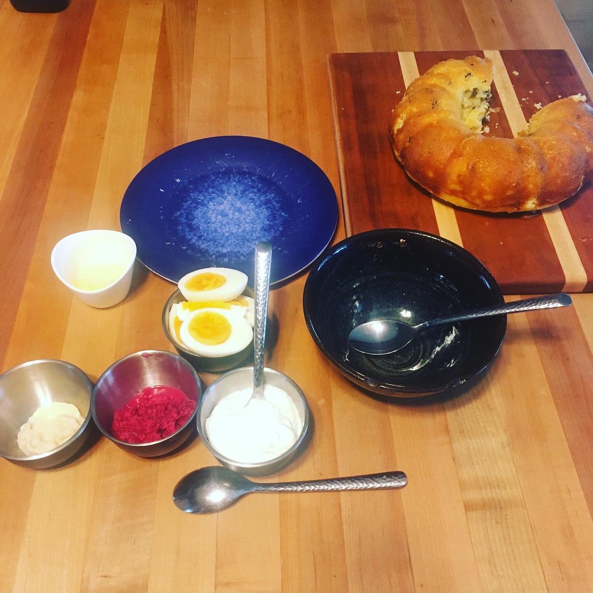 realchefpopp's tweet photo. Traditional polish easter food. Borscht, babka, and all the accouterments. Not so traditional setting. Family zoom just as chaotic as 30 or so people crammed in my sisters. https://t.co/XMDsD060qO