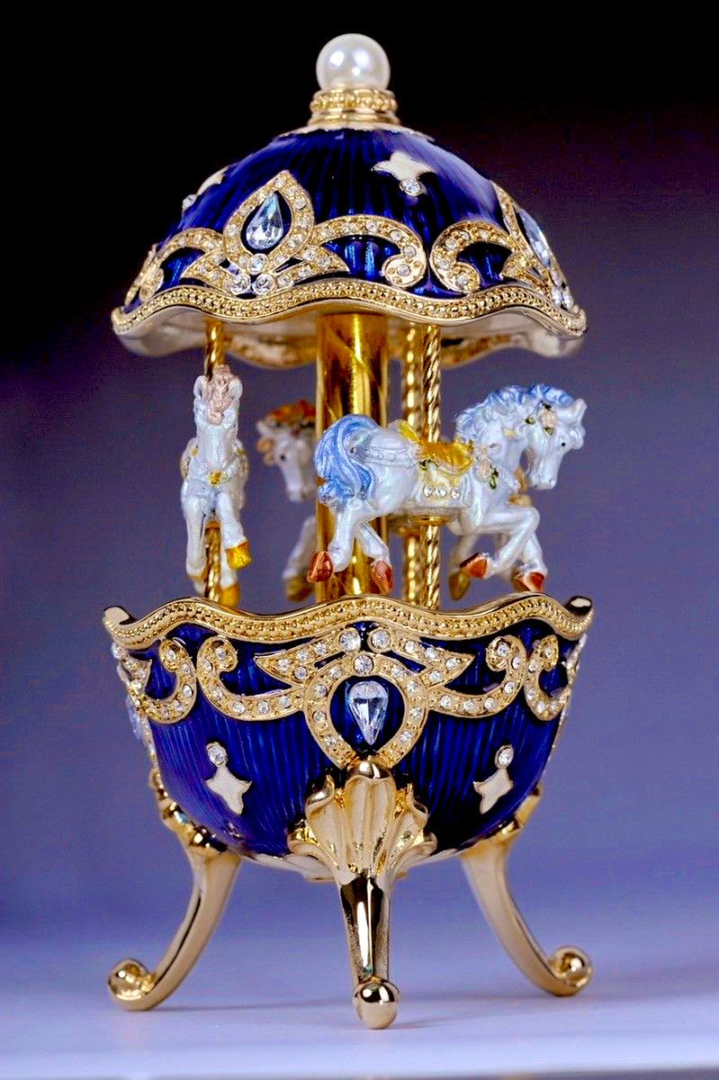 #HappyEaster 

<Roach is currently a small unicorn inside an egg. 

On a carousel. 

Going round and round. 

It is fun.>