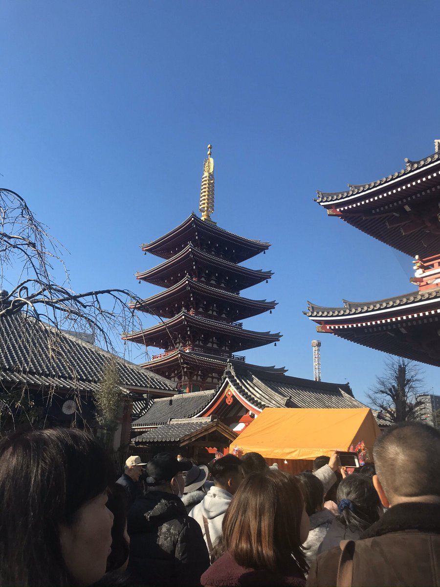 Asakusa : on y reviendra, mais quartier du temple le plus célèbre de Tokyo, le Sensō-Ji, mais aussi quartier très calme et apaisant