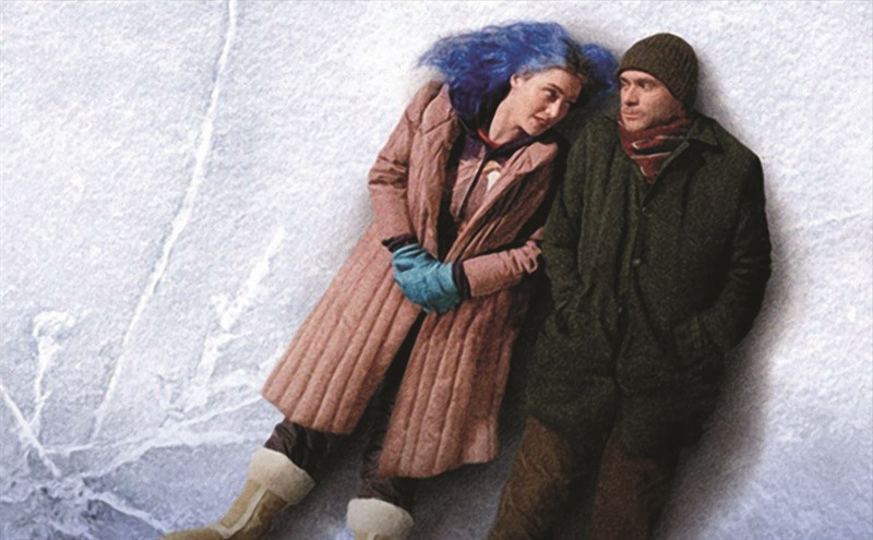 hitRECordJoe's tweet image. 💙 ETERNAL SUNSHINE of the SPOTLESS MIND 🧡 

This movie always makes me feel in love 
with life 
and art 
and everyone 
and everything...