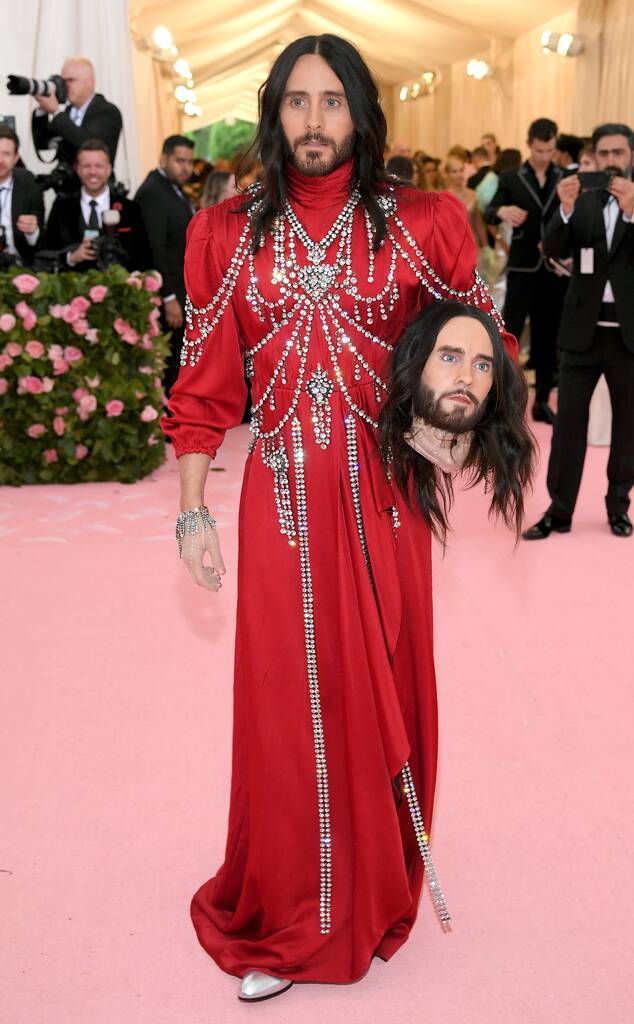 14. In the highly memorable and jaw-dropping red carpet look, Jared Leno wore a crystal-encrusted  @gucci gown that looks a lot like Klebsiella pneumoniae colonies on blood agar. This outfit gave me the chills (cough, cough.. see what I did there *wink*)