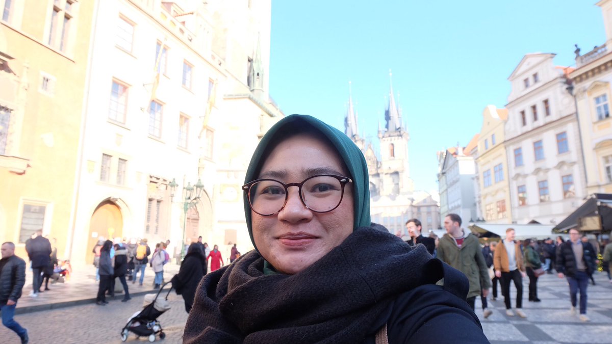 nurulzirtaf's tweet photo. @Ayang_Utriza 1.) Nurul Febrianti
2.) Jakarta, 6 Februari 1991
3.) Suku Minang
4.) Asal Depok
5.) Tinggal di Depok
6.) Pendidikan S2
7.) Pekerjaan Dosen
8.) TB 157 (i guess)/BB 75

#Biro_Jodoh_Aa_Riza https://t.co/3UCTtnoZ2F